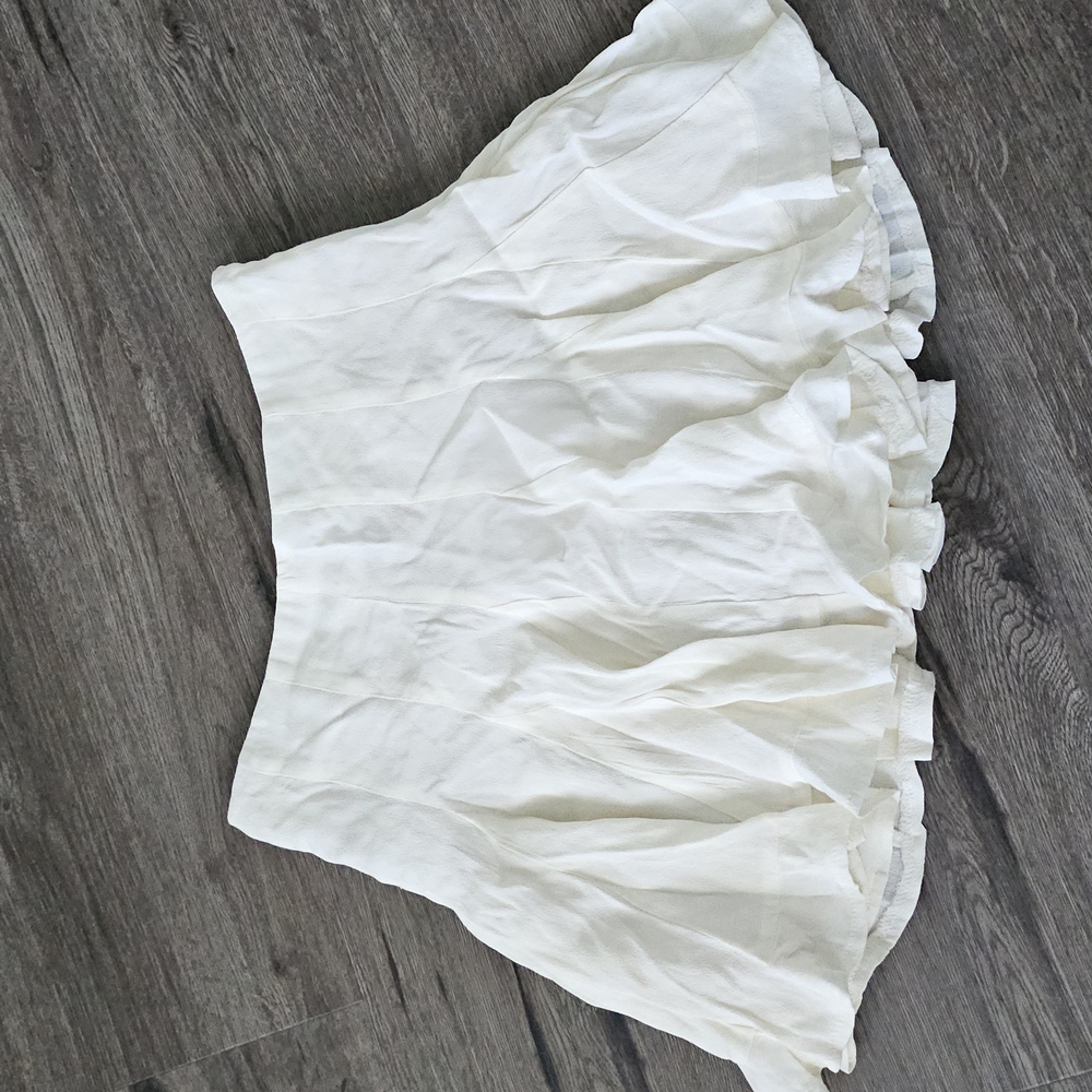 Elegant White Women's Skirt
